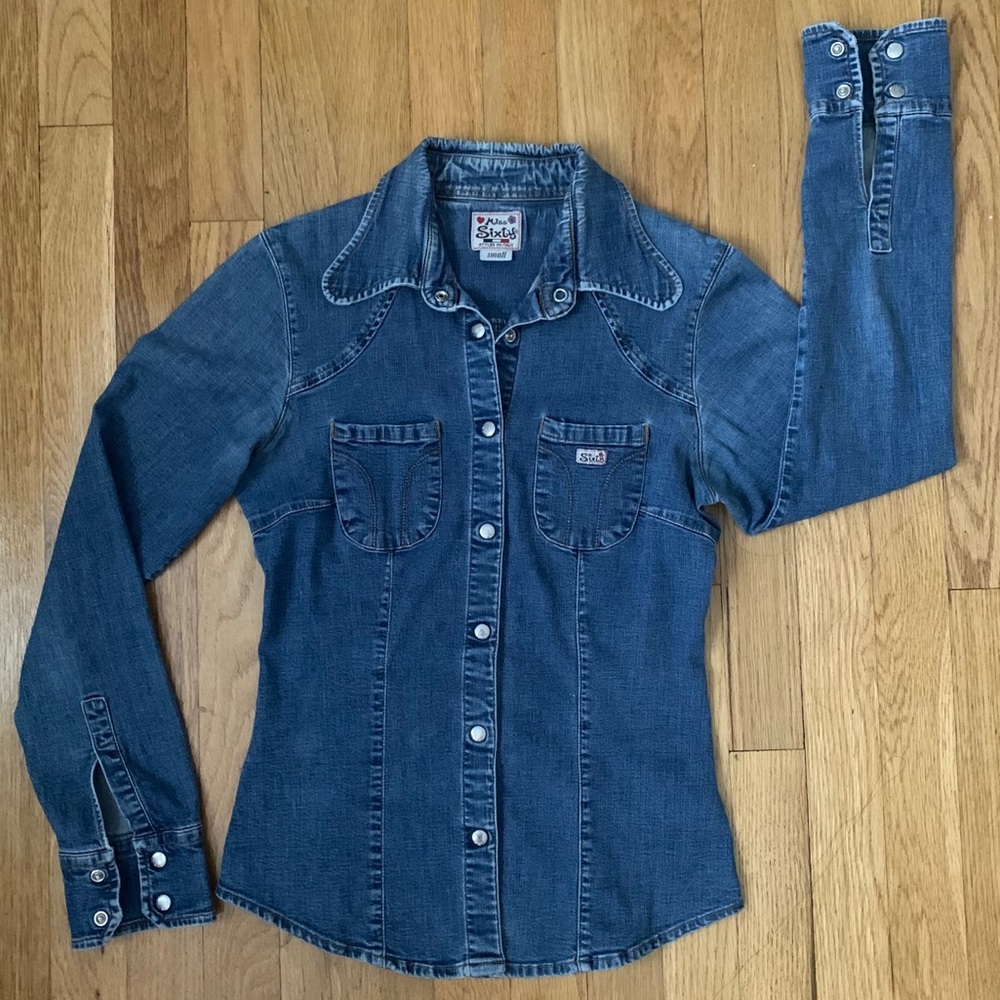 Denim stretch fitted snap close shirt early 2000s